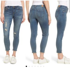 Wit & Wisdom ripped seamless ankle jean